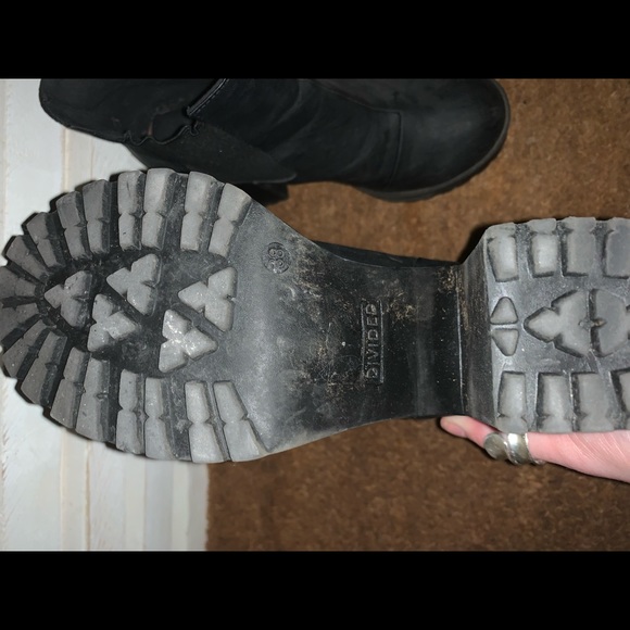 38 - Divided - Black Combat Chelsea Boot - Picture 11 of 14